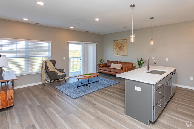 2HAB, 1BA - 856 ft² - Forte Living of Rochester: 55+ Community!