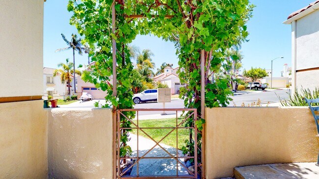 Foto del edificio - Rare Lease - Villagio Development - 2 Bedr...