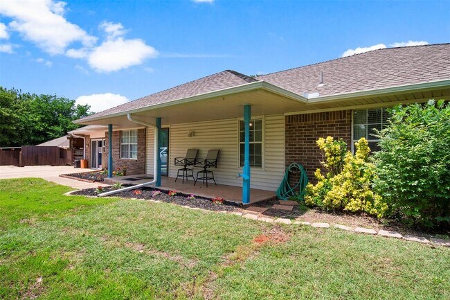 Foto del edificio - 1829 Ranchwood Dr