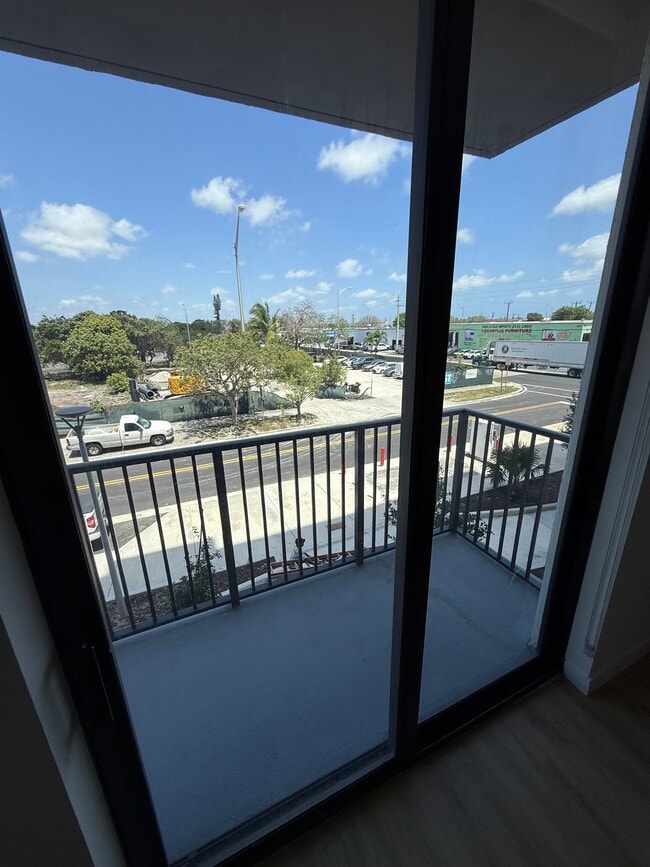 Photo - 846 E 30th St Apartment