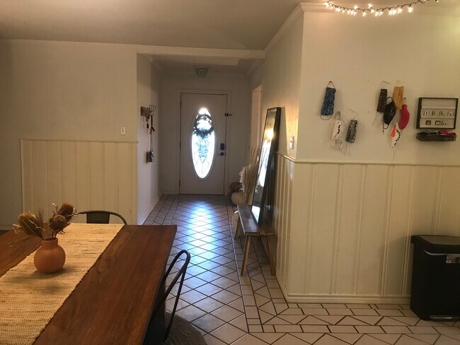 Foto del edificio - 2541 Madison Ave