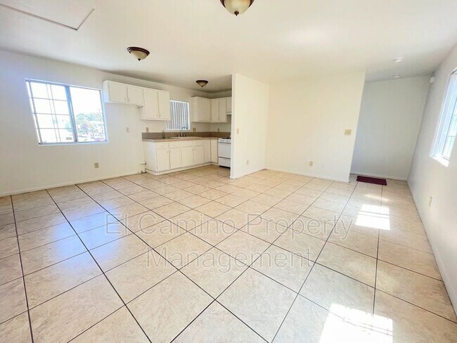 Foto del edificio - 10407 Wilmington Ave
