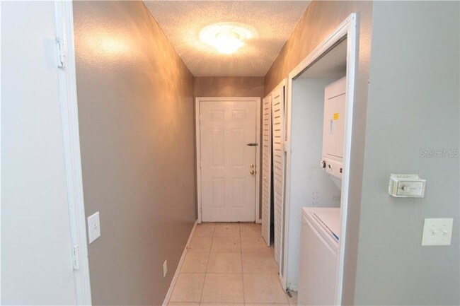 Building Photo - 6022 Westgate Dr