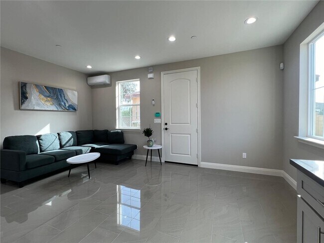 Foto del edificio - 3856 Delta Ave