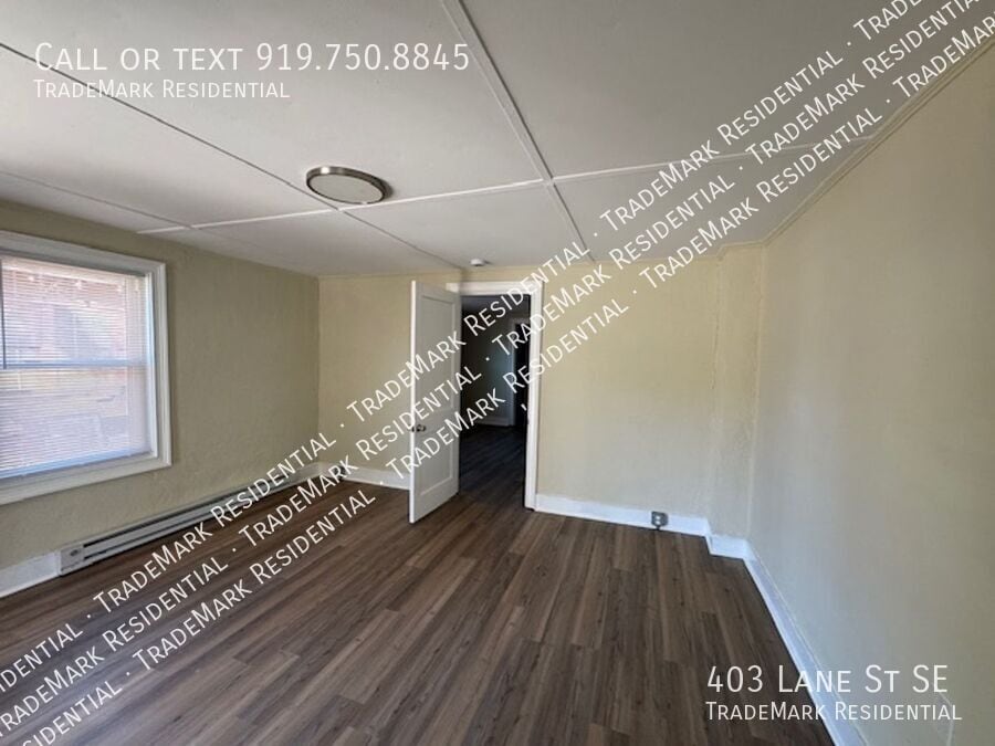 Foto del edificio - 403 Lane St SE