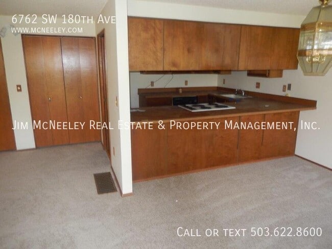 Building Photo - 6762 SW 180th Ave