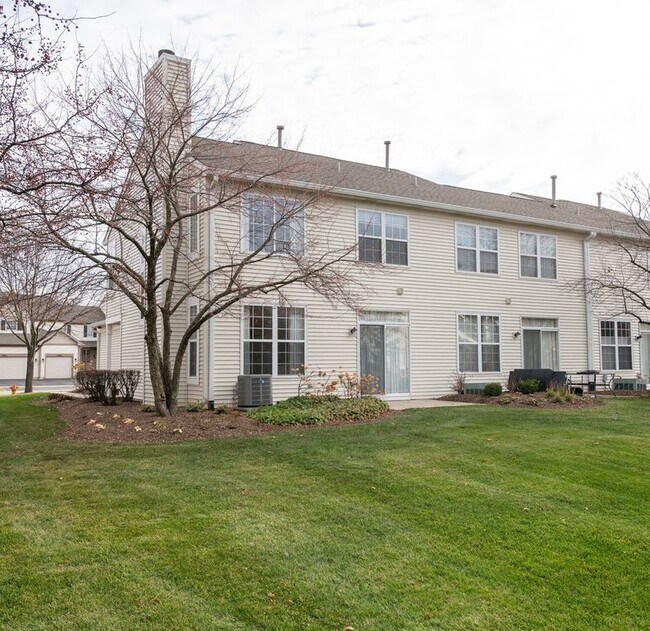 2821 Gypsum Cir, Naperville, IL 60564 Townhome Rentals in Naperville IL