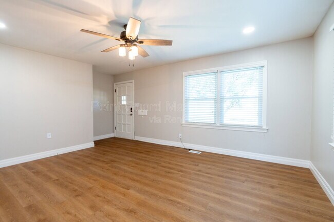 Foto del edificio - 547 N Custer St