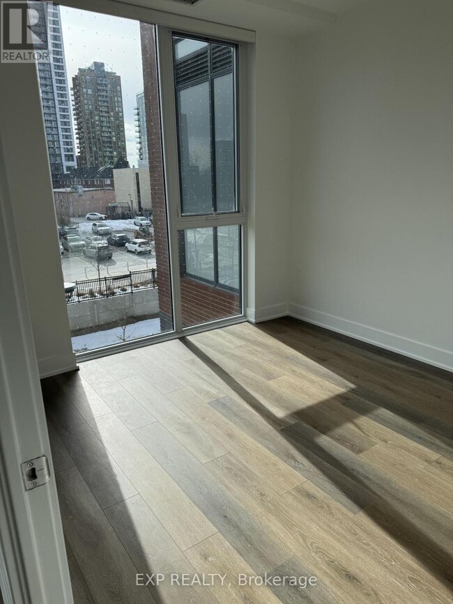 Building Photo - 2088 James St