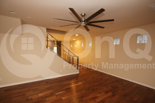 Building Photo - 3441 E Avalon Dr