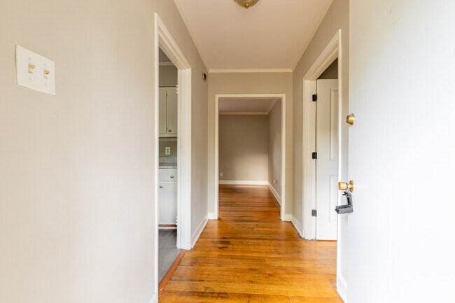Foto del edificio - 376 N Graham St