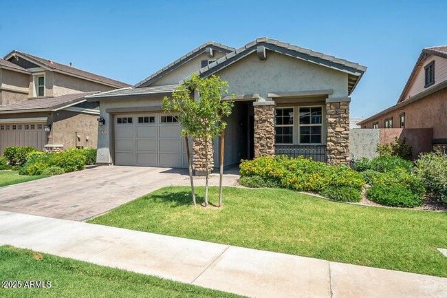 Building Photo - 3924 E Pinto Dr