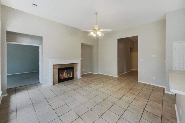 Building Photo - 9713 Glenshee Dr