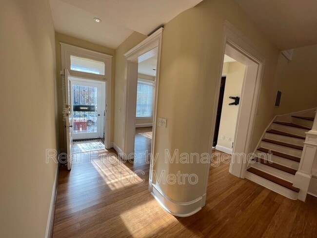 Foto del edificio - 32 Quincy Pl NE