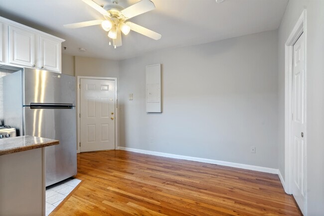 Foto del edificio - 734 Adams St