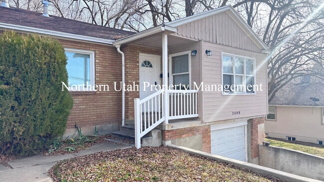 Building Photo - Rooms for Rent