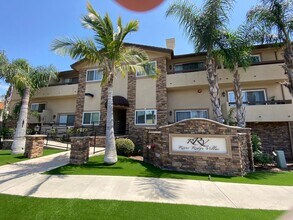 Building Photo - 1216 Patricia Ave