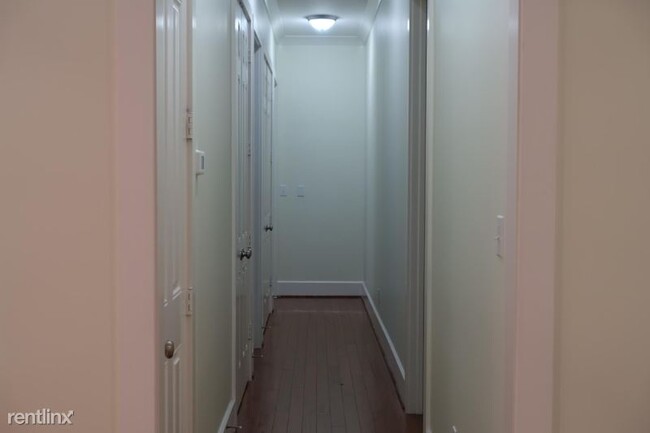 Foto del edificio - 9307 Norton Commons Blvd