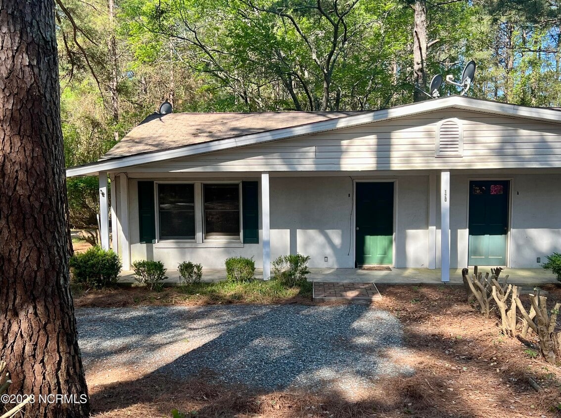 120 Trotter Dr, Pinehurst, NC 28374 Townhome Rentals in Pinehurst NC