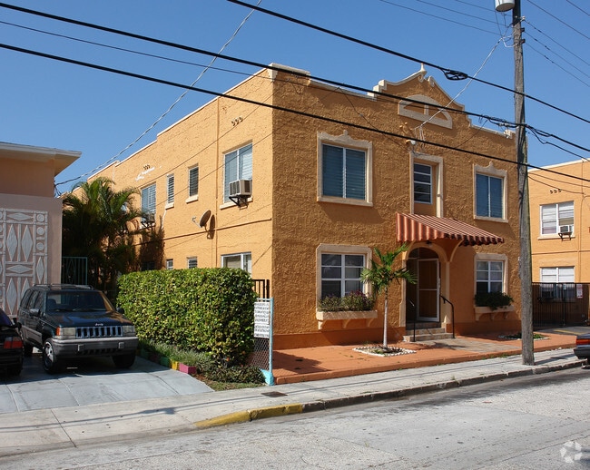 Building Photo - 826 SW 6th St