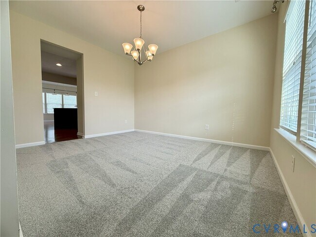 Foto del edificio - 12106 Rotunda Ln
