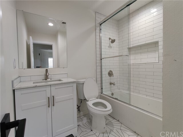 Foto del edificio - 15611 Highcliff St