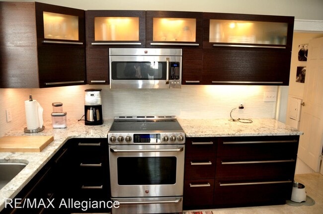 Foto del edificio - 4 br, 2 bath House - 1357 MAGNOLIA AVENUE