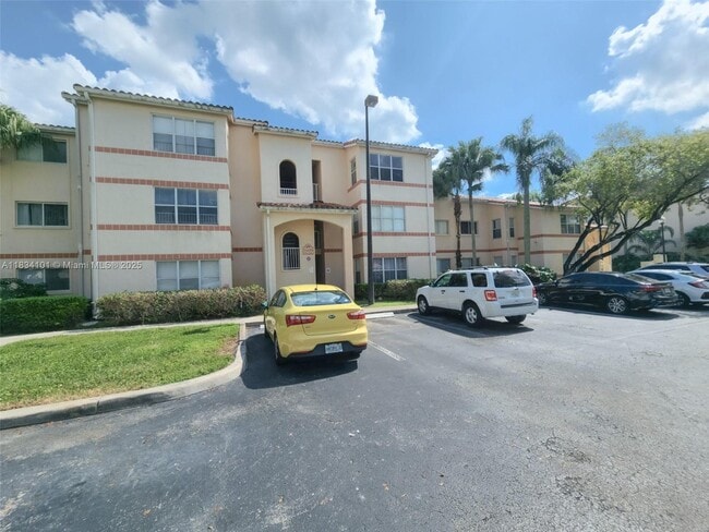 Building Photo - 3310 Pinewalk Dr N
