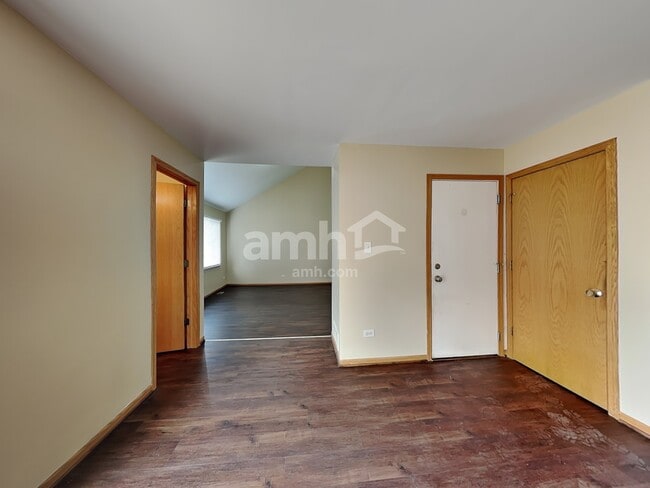 Foto del edificio - 2816 Bloomfield Dr