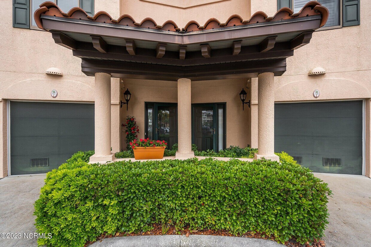 117 SpencerFarlow Dr, Carolina Beach, NC 28428 Townhome Rentals in