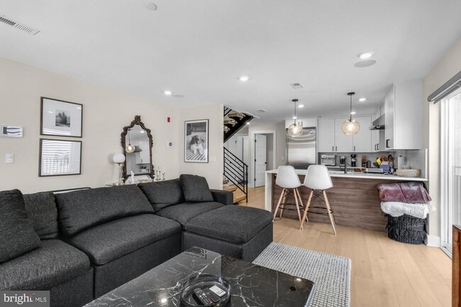 Foto del edificio - 750 N 19th St