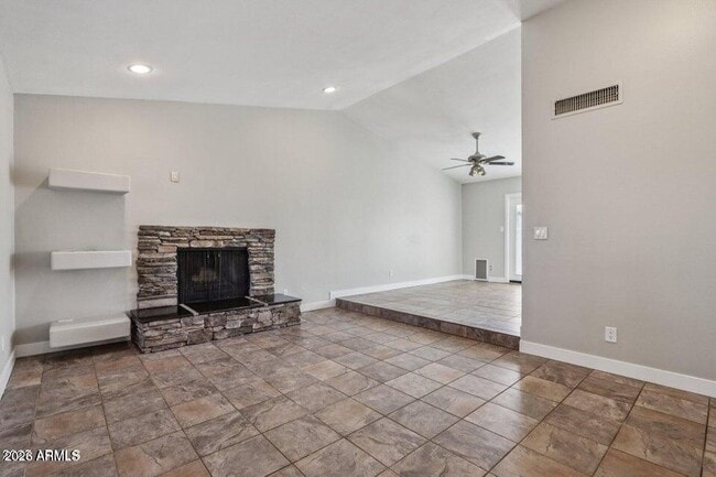 Building Photo - 2148 W Inlet Loop