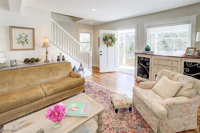 Foto del edificio - 343 E Garfield Rd