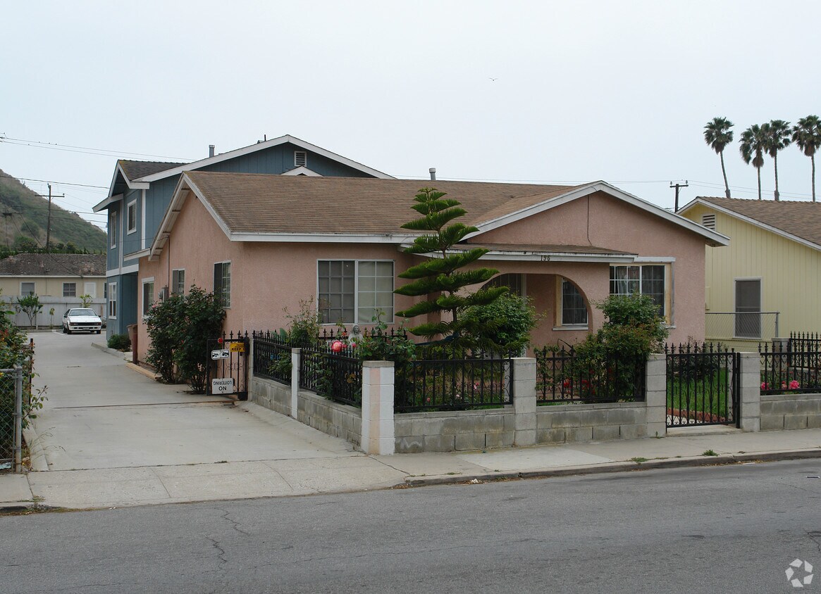 Foto del edificio - 196-198 200 Kellogg St