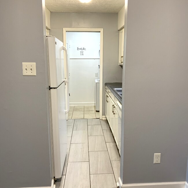 Foto del edificio - 615 Carter Ln