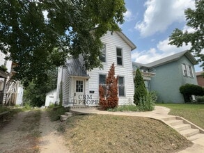 Building Photo - 1224 High St Rd