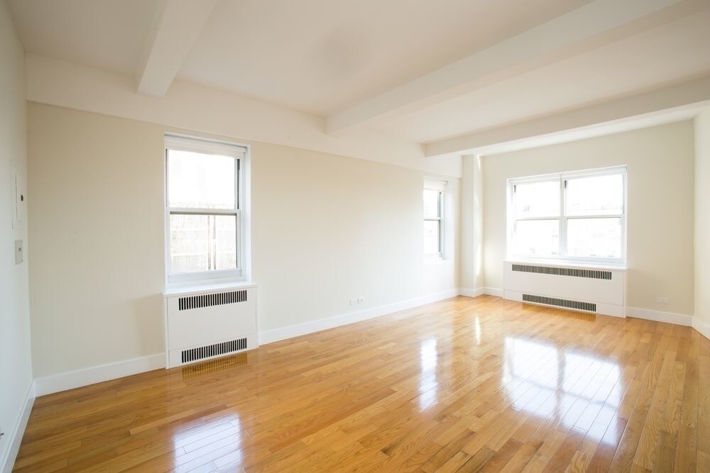 Primary Photo - 30 Park Ave