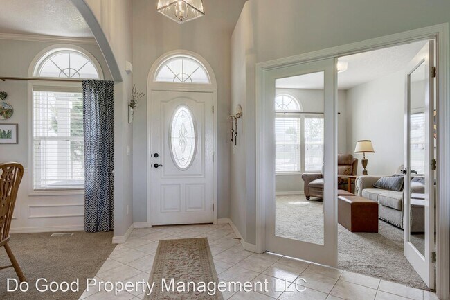 Foto del edificio - 4 br, 3 bath House - 14860 Alkmaar St