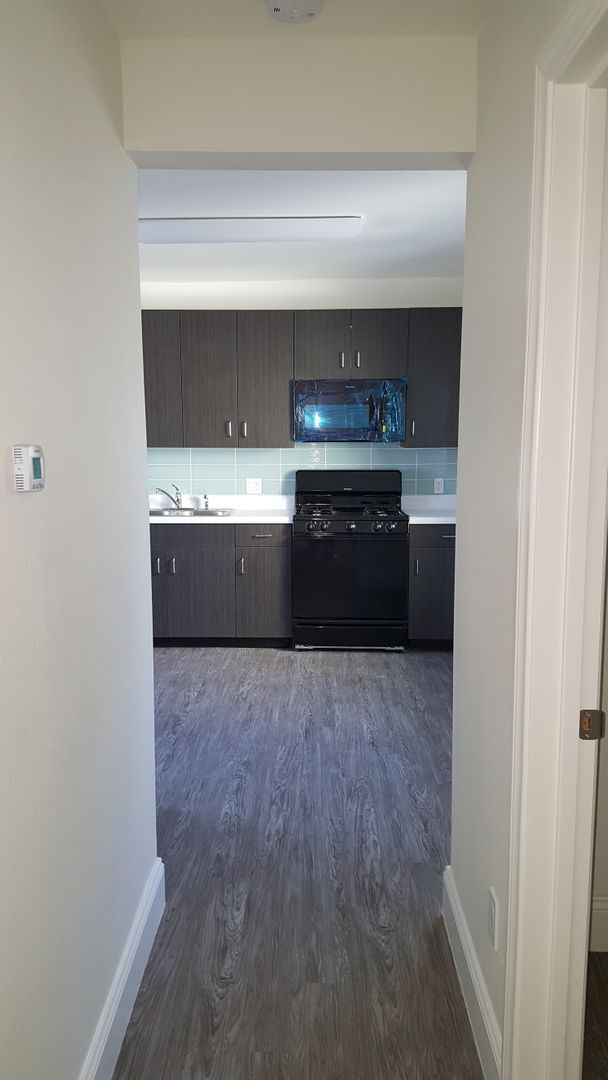 Foto del edificio - LA MESA VILLAGE- 1BR/1.5BA FOR RENT