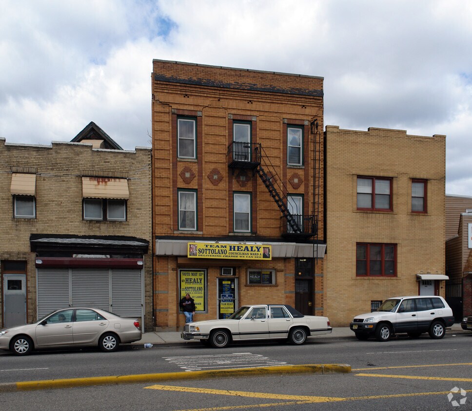 Primary Photo - 1591 John F Kennedy Blvd