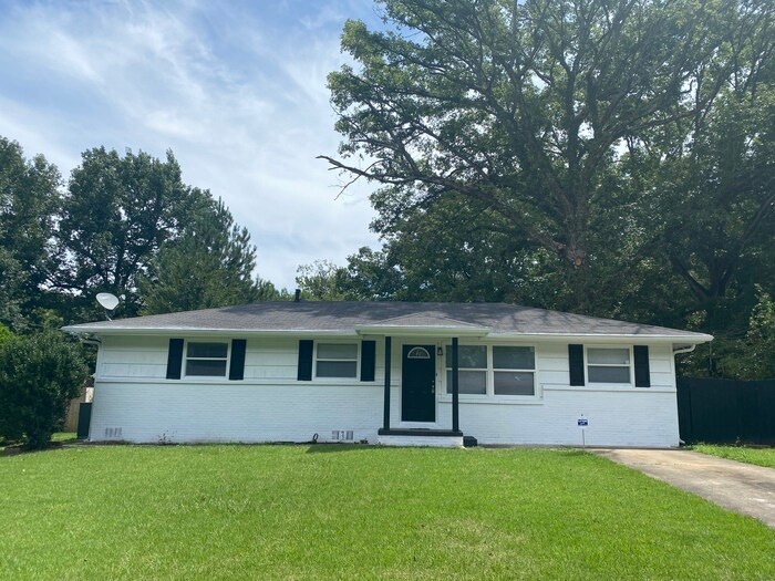Primary Photo - $300 OFF FIRST MONTH’S RENT!