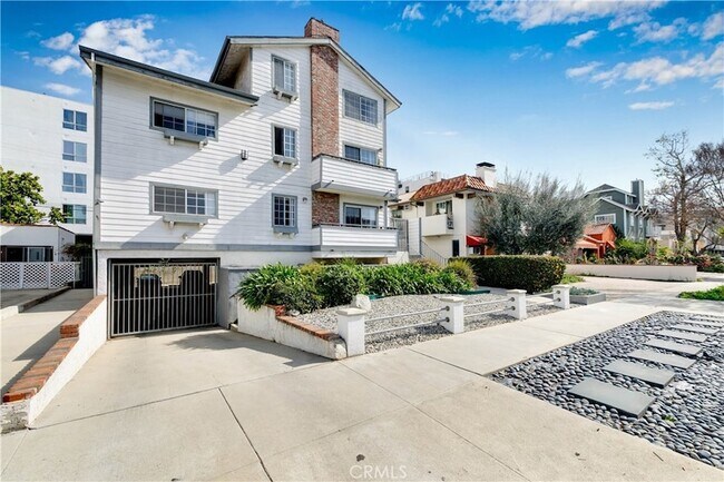 Foto del edificio - 3632 Dunn Dr