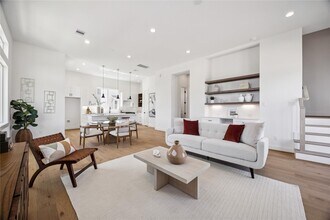 Building Photo - 2810 Mills St