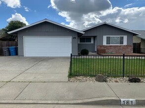 Building Photo - 181 Carlton Ave