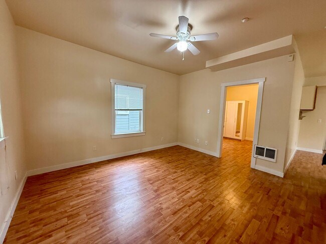 Foto del edificio - 4429 Rainier Ave S