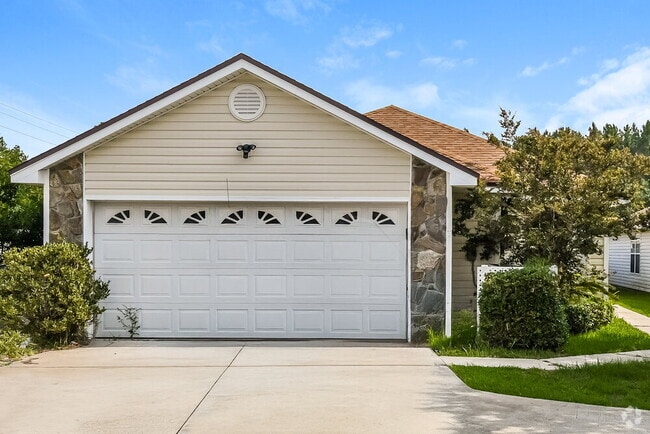 Building Photo - 96003 Aqua Vista Ct