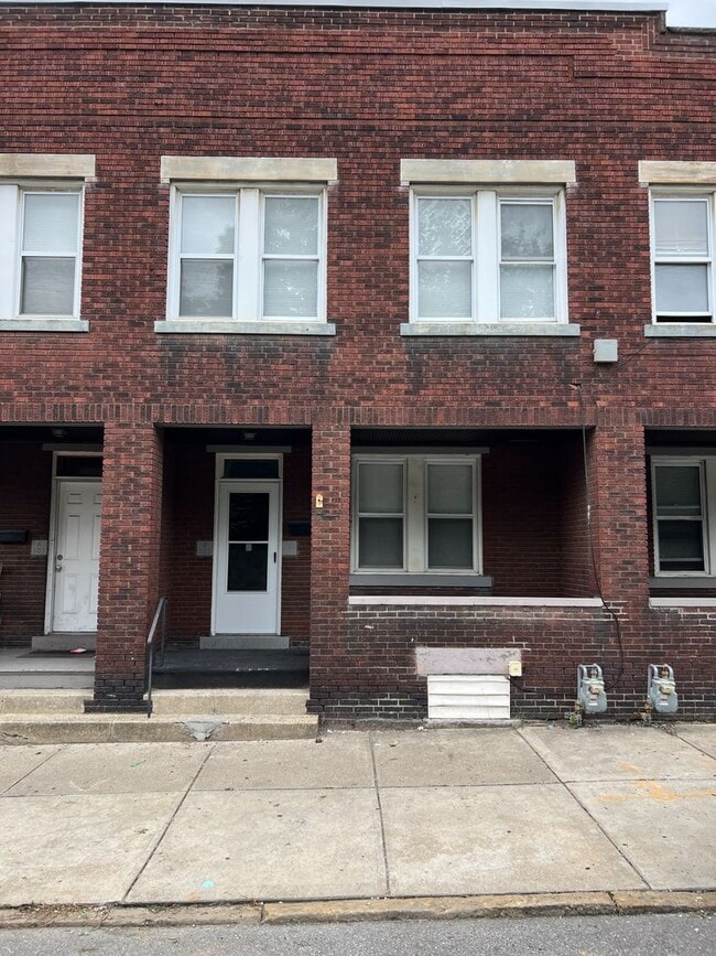 303B Broadway Avenue - 303B Broadway Avenue House