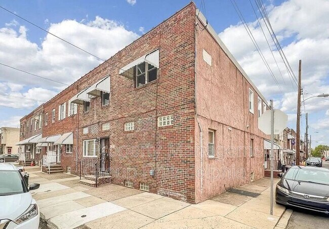 Building Photo - 2938 Almond St