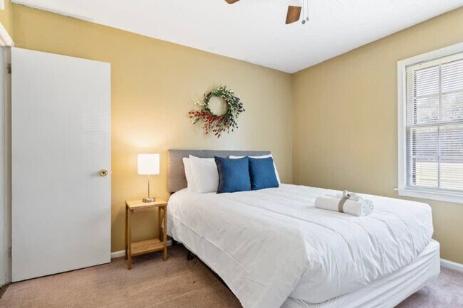 Foto del edificio - 4243 Vaughn Rd