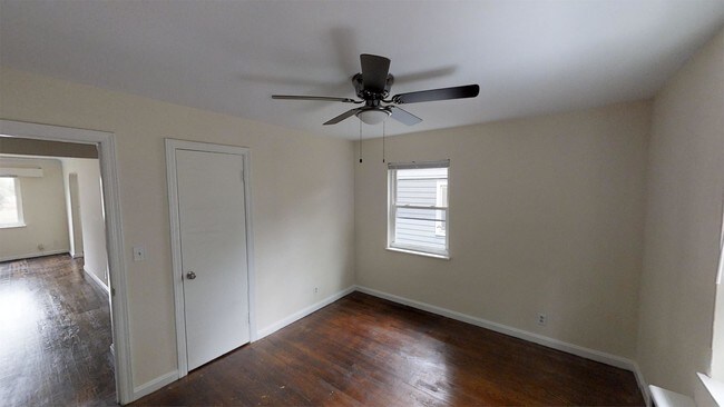 Foto del edificio - 5739 Montgomery Rd